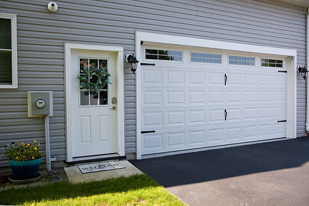 24/7 Emergency Garage Door Panel Replacement experts in Dickson City, PA